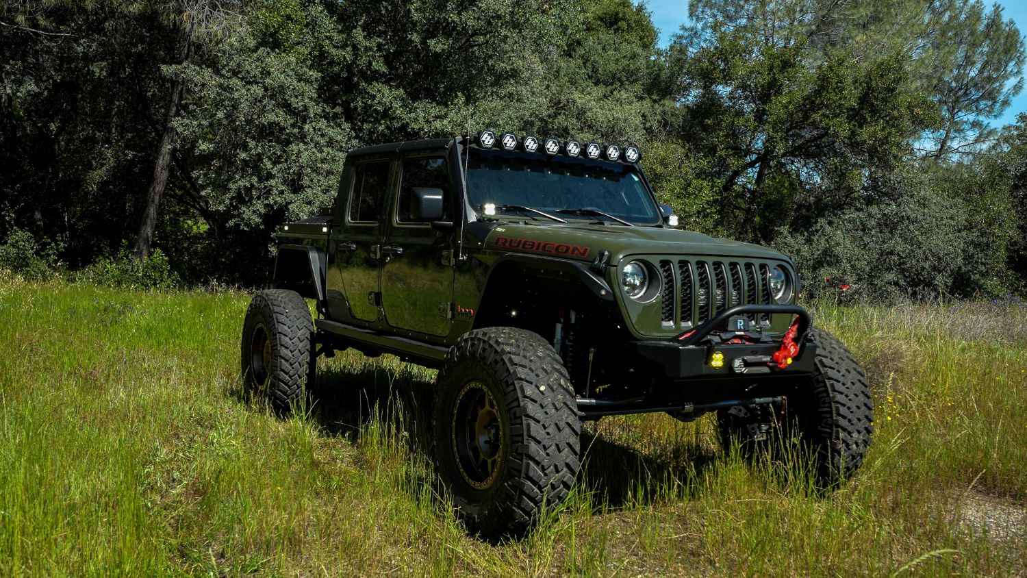 2023 Jeep Gladiator Rubicon, front three-quarter